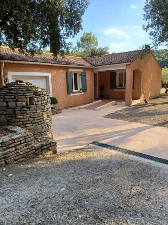 Entrecasteaux Comorebi Provence מראה חיצוני תמונה