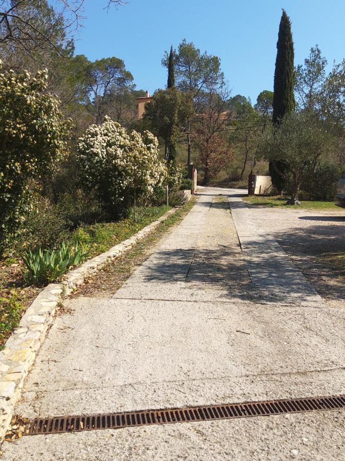 Entrecasteaux Comorebi Provence מראה חיצוני תמונה